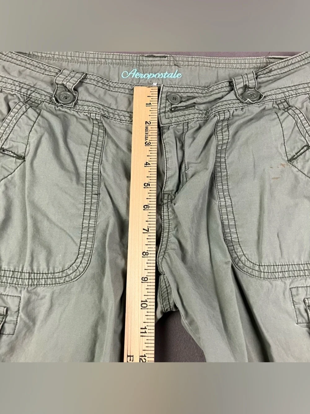 Y2K Aeropostale Women’s Cargo Capri Pants Size 11/12? Green Embroidered Flowers - Picture 12 of 14